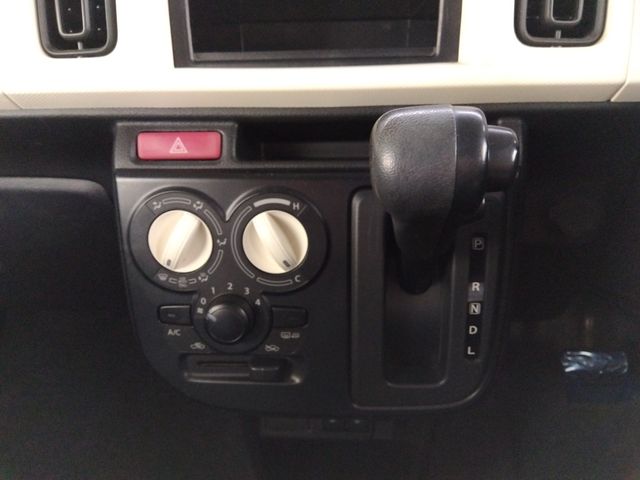 Mazda CAROL 2015-04 191818-11