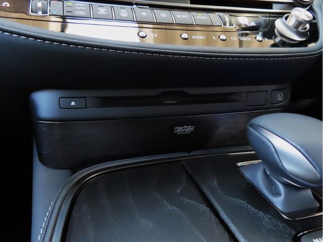 Lexus LS 2021-10 18207-21