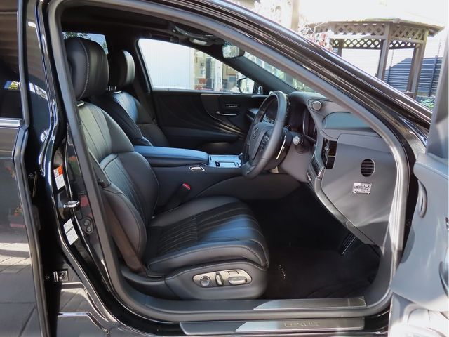 Lexus LS 2021-10 18207-13