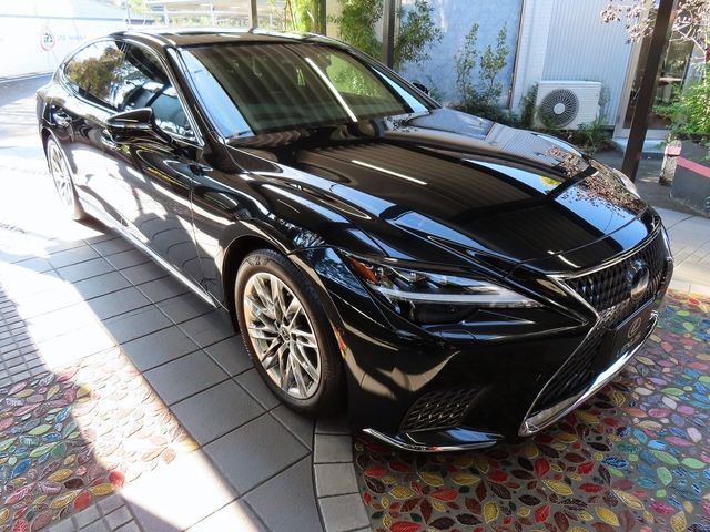 Lexus LS 2021-10 18207-7