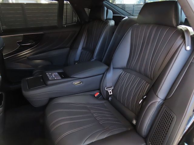 Lexus LS 2021-10 18207-24