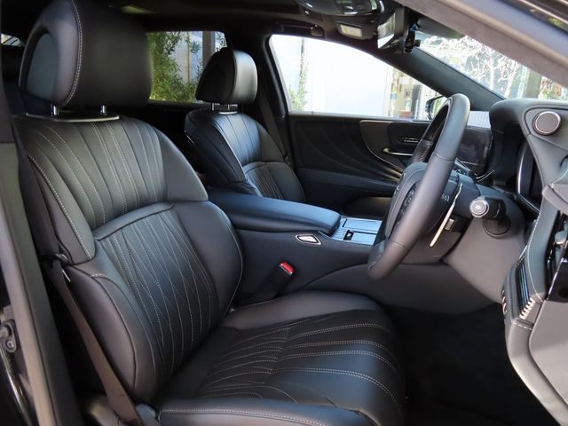 Lexus LS 2021-10 18207-14