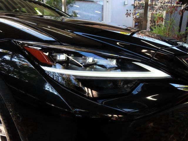 Lexus LS 2021-10 18207-4