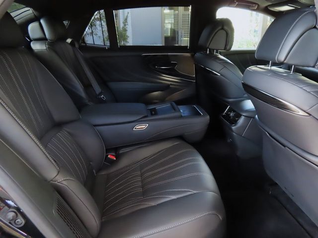 Lexus LS 2021-10 18207-25