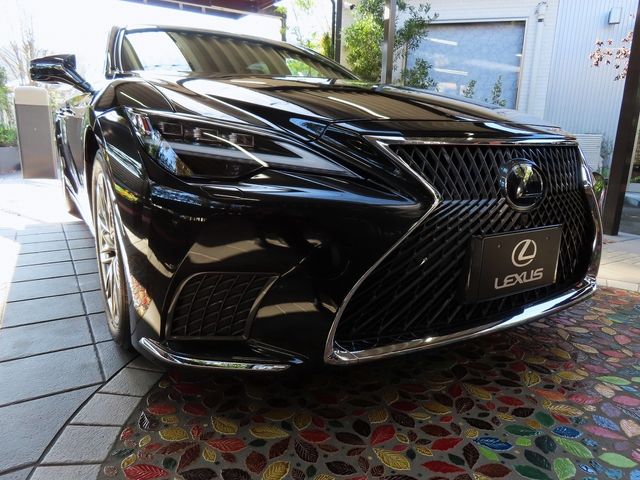 Lexus LS 2021-10 18207-0