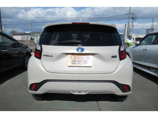 Toyota AQUA 2023-02 1677-4