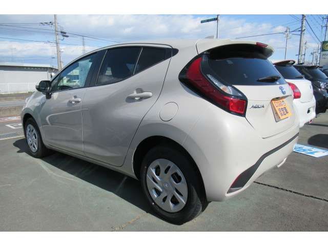 Toyota AQUA 2023-02 1677-5