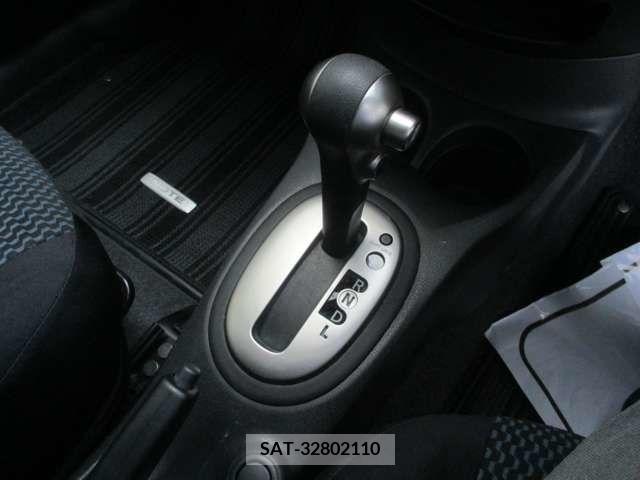 Nissan NOTE 2015-06 337428-9