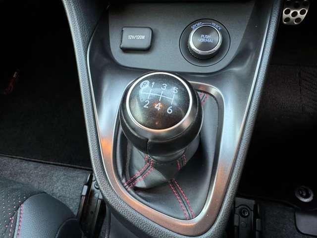 Toyota YARIS 2021-01 29055-9