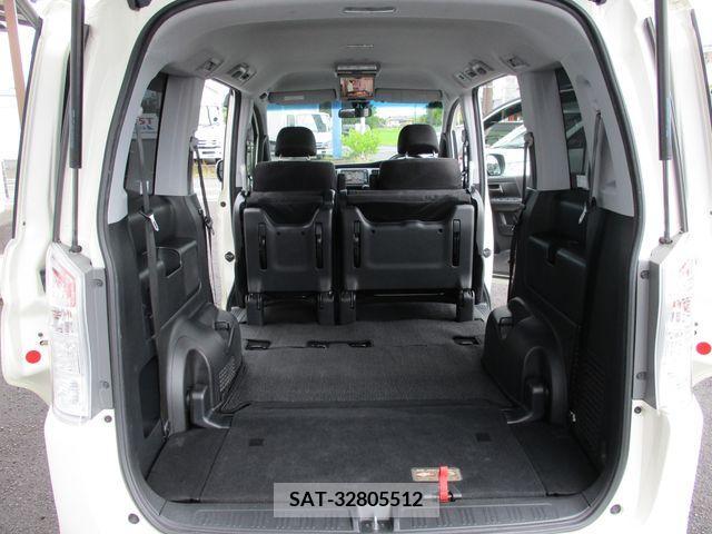 Honda STEP WGN 2012-01 326667-22