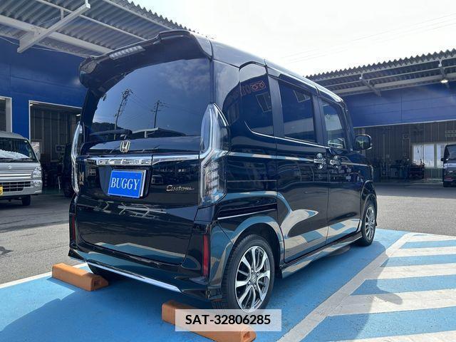 Honda N BOX 2021-12 372526-4