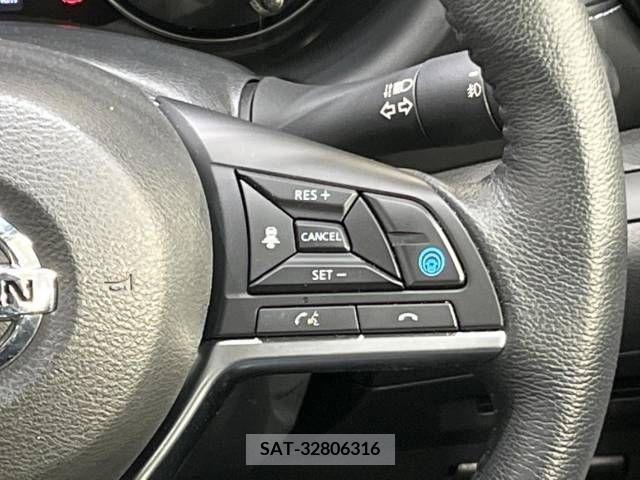 Nissan KICKS 2021-09 210781-3