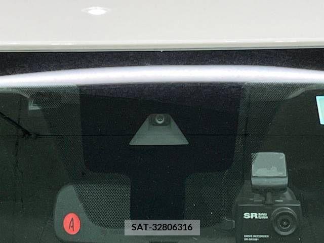 Nissan KICKS 2021-09 210781-2