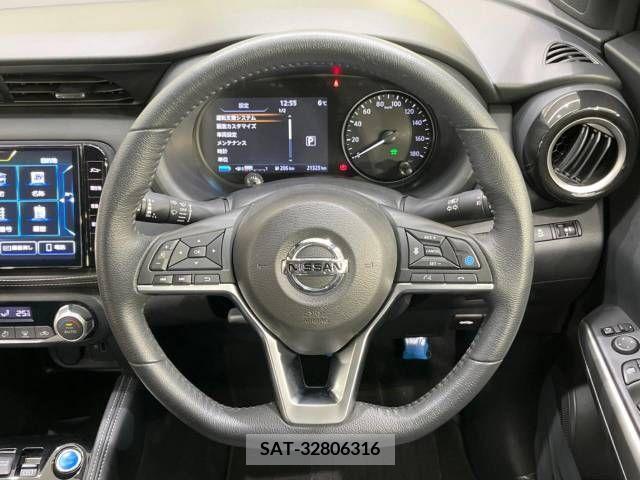 Nissan KICKS 2021-09 210781-11
