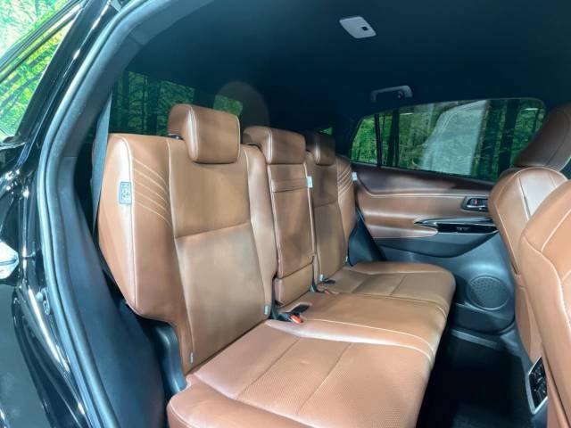 Toyota HARRIER 2017-08 26864-9
