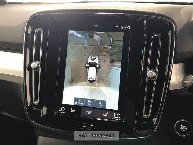 Volvo XC40 2021-07 370253-3