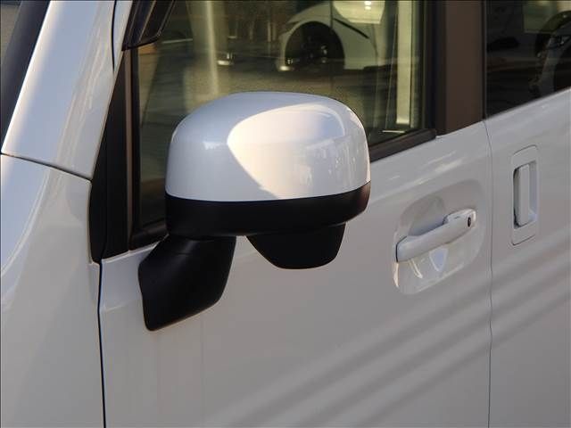 Honda N-VAN 2019-02 189558-17
