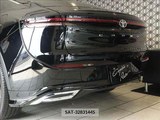 Toyota CROWN 2023-12 358175-18