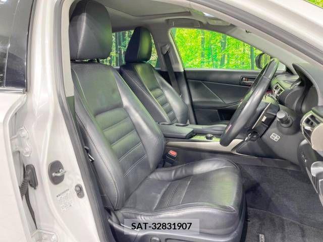 Lexus IS 2014-05 275345-8