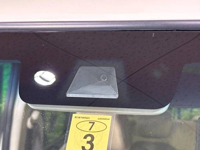 Honda N BOX 2018-03 9148-4