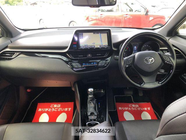 Toyota C-HR 2018-06 323042-2