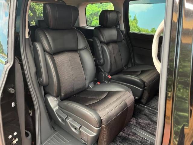 Nissan ELGRAND 2016-10 186514-9