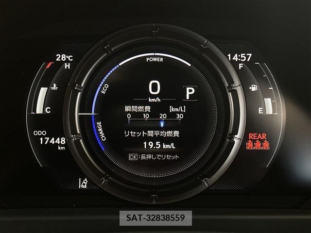 Lexus UX 2021-07 313525-6