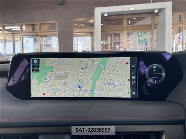 Lexus UX 2021-07 313525-7