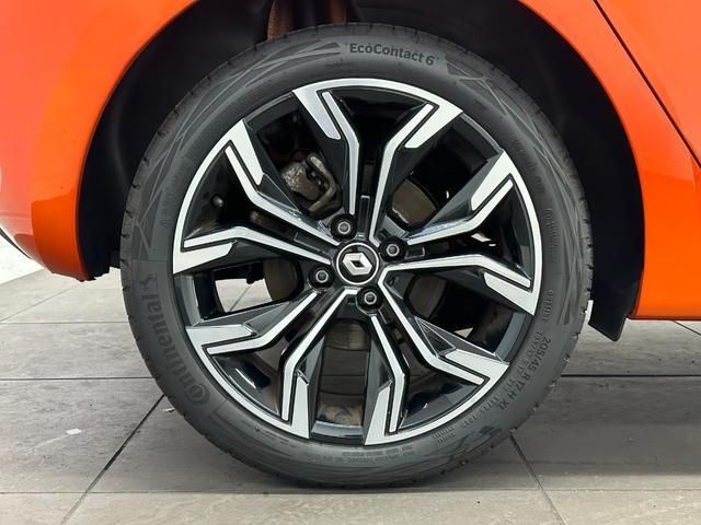 Renault LUTECIA 2023-01 23694-9