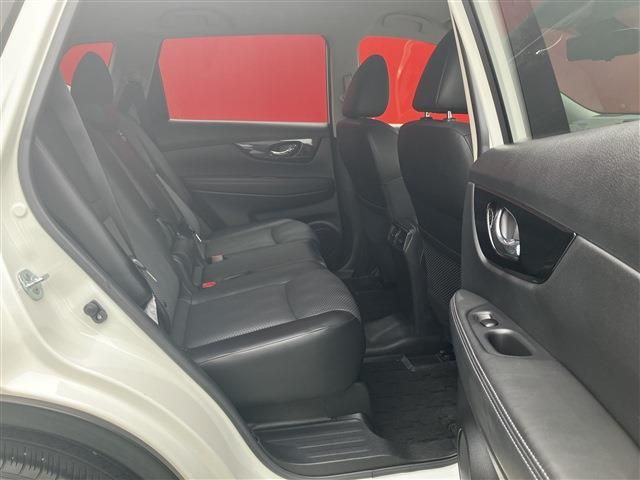 Nissan X-TRAIL 2017-10 459309-4
