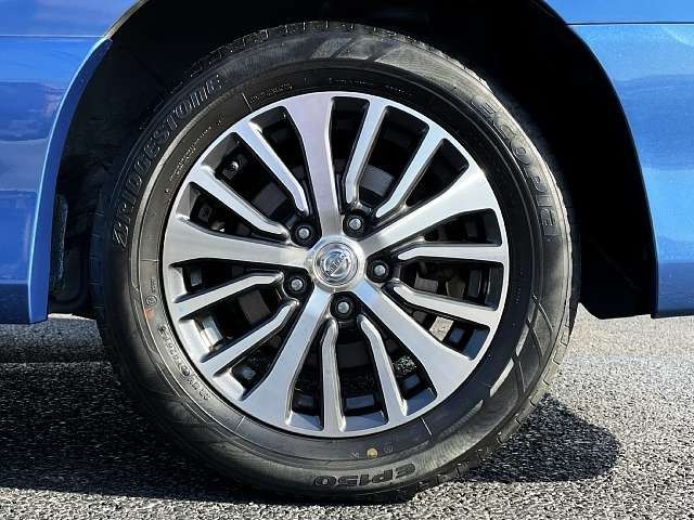 Nissan SERENA 2016-01 25113-3