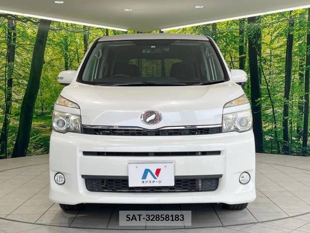 Toyota VOXY 2012-02 326472-15