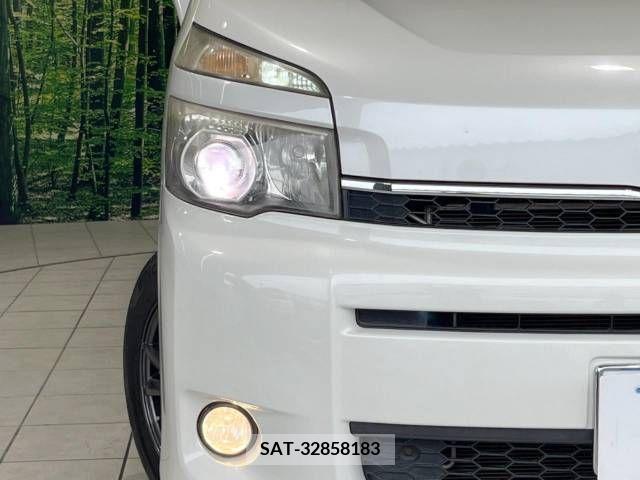 Toyota VOXY 2012-02 326472-13