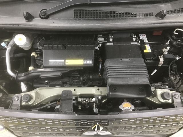Mitsubishi EK X 2021-02 190480-26