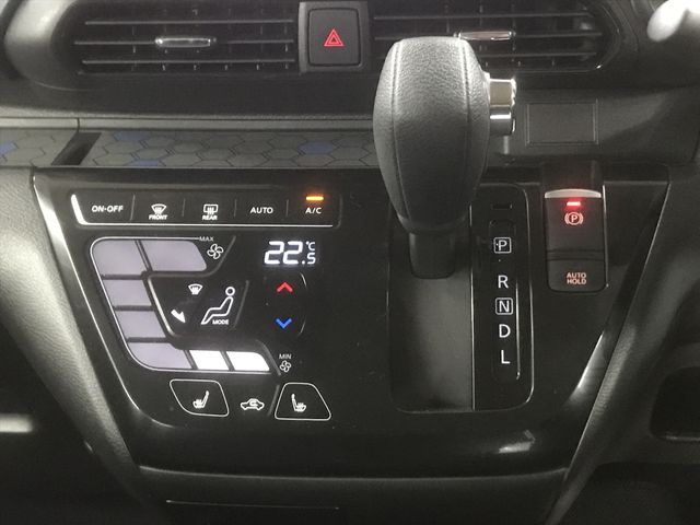 Mitsubishi EK X 2021-02 190480-18