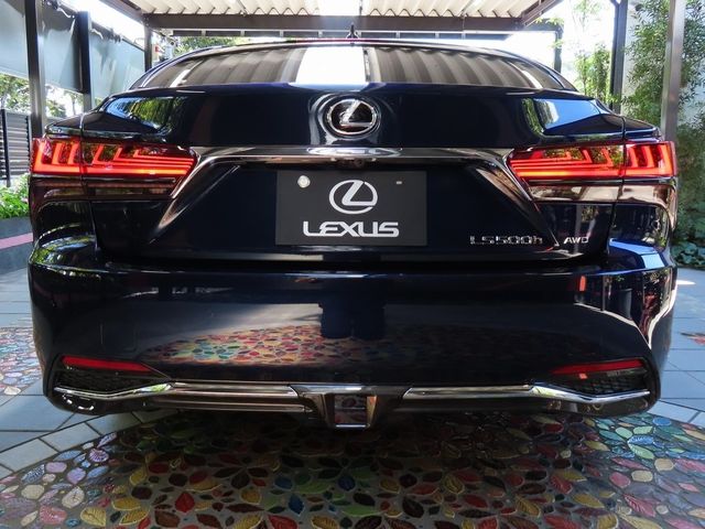 Lexus LS 2023-03 22736-4