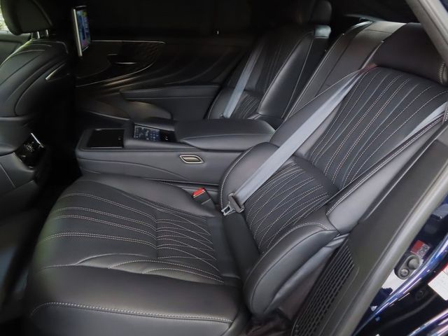 Lexus LS 2023-03 22736-25