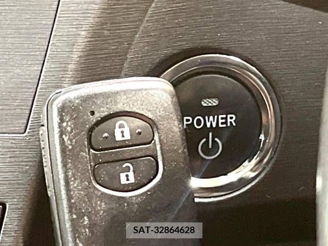 Toyota PRIUS 2011-10 322021-4
