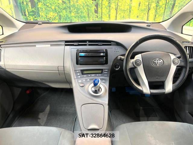 Toyota PRIUS 2011-10 322021-1