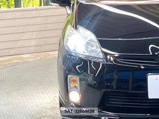 Toyota PRIUS 2011-10 322021-12