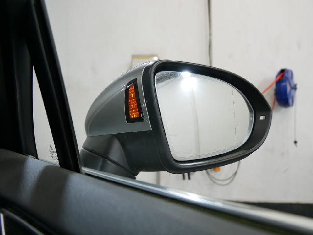 VolksWagen PASSAT 2016-05 13371-7