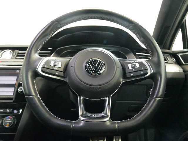 VolksWagen PASSAT 2016-05 13371-10