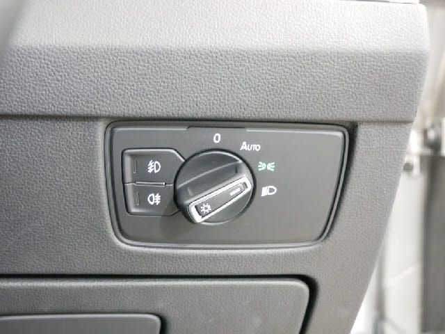 VolksWagen PASSAT 2016-05 13371-13