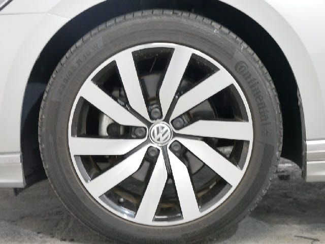 VolksWagen PASSAT 2016-05 13371-9