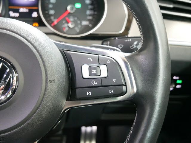 VolksWagen PASSAT 2016-05 13371-12