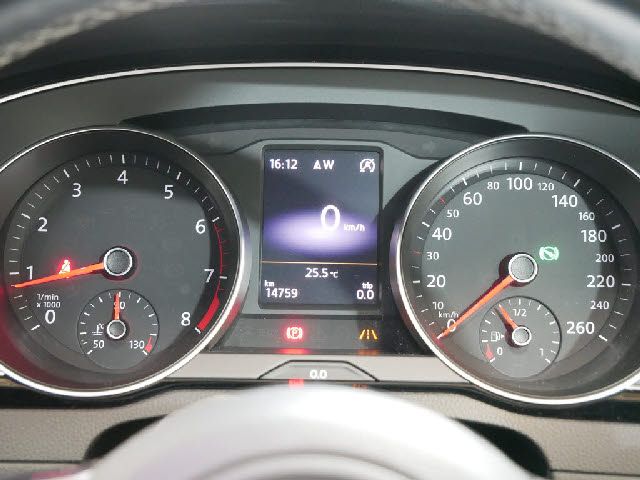VolksWagen PASSAT 2016-05 13371-5