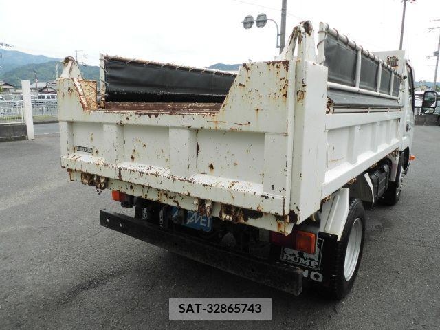 Hino DUTRO 2017-01 296728-16
