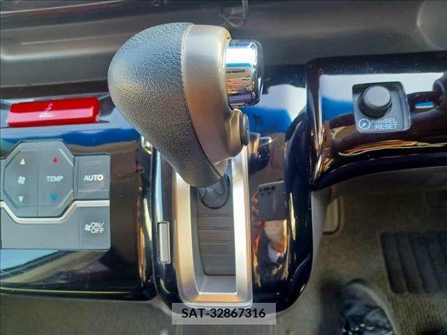 Honda STEP WGN 2013-01 213571-11