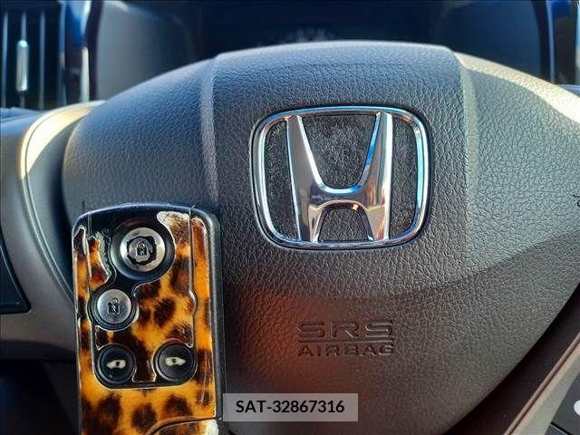 Honda STEP WGN 2013-01 213571-16