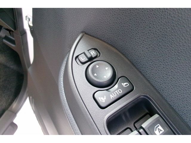 Daihatsu TANTO CUSTOM 2023-06 195937-17